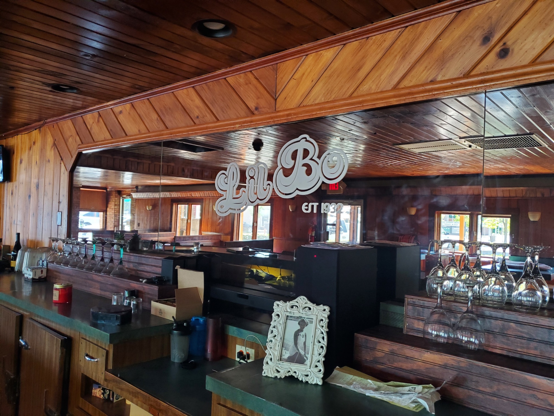 Lil Bo Bar Signage
